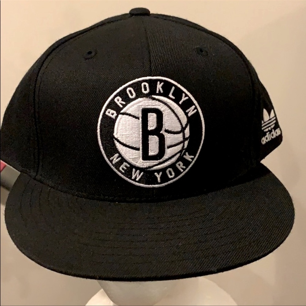Adidas Brooklyn Nets Fitted Hat size 8